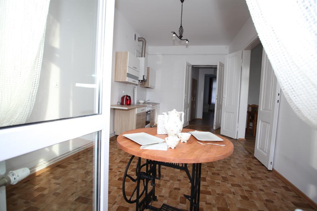 KaliszkiPrzestronny Apartamentアパートメント 部屋 写真