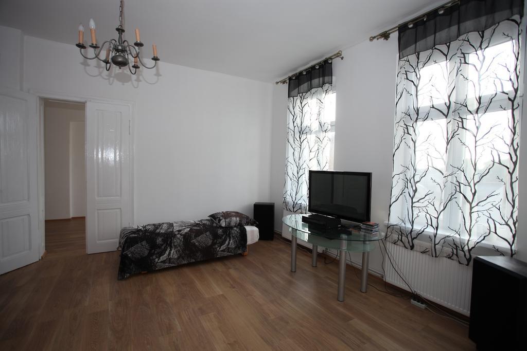 KaliszkiPrzestronny Apartamentアパートメント 部屋 写真