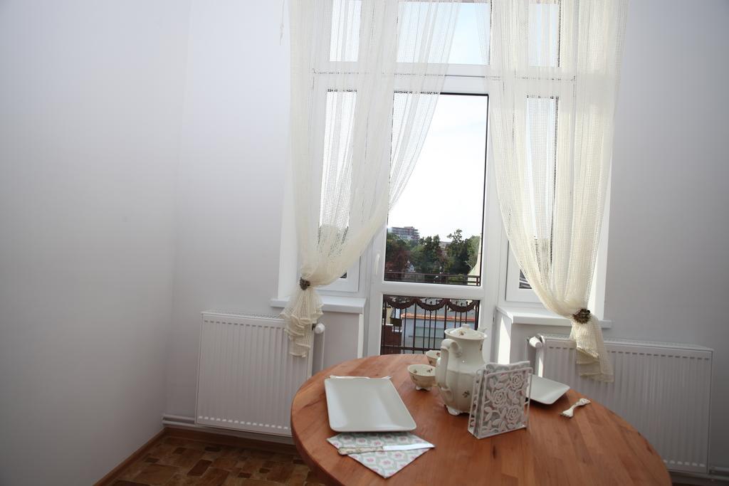 KaliszkiPrzestronny Apartamentアパートメント 部屋 写真