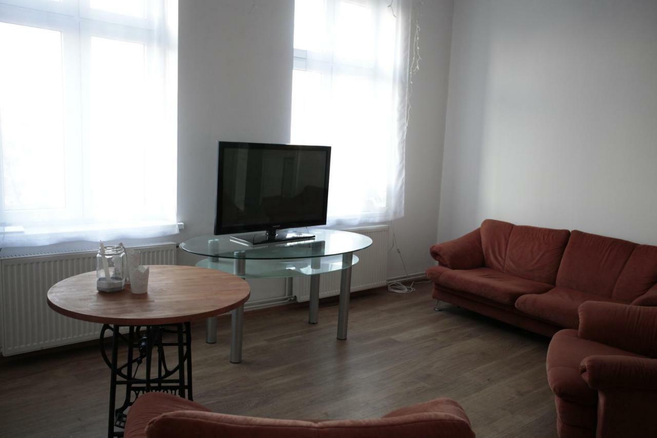 KaliszkiPrzestronny Apartamentアパートメント エクステリア 写真